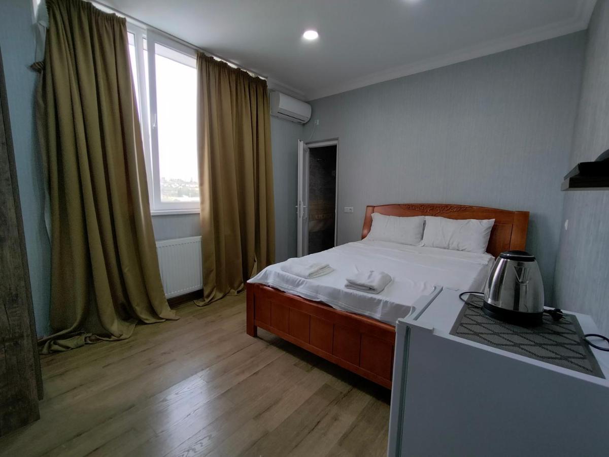 Hotel New Star Tiflis Exterior foto