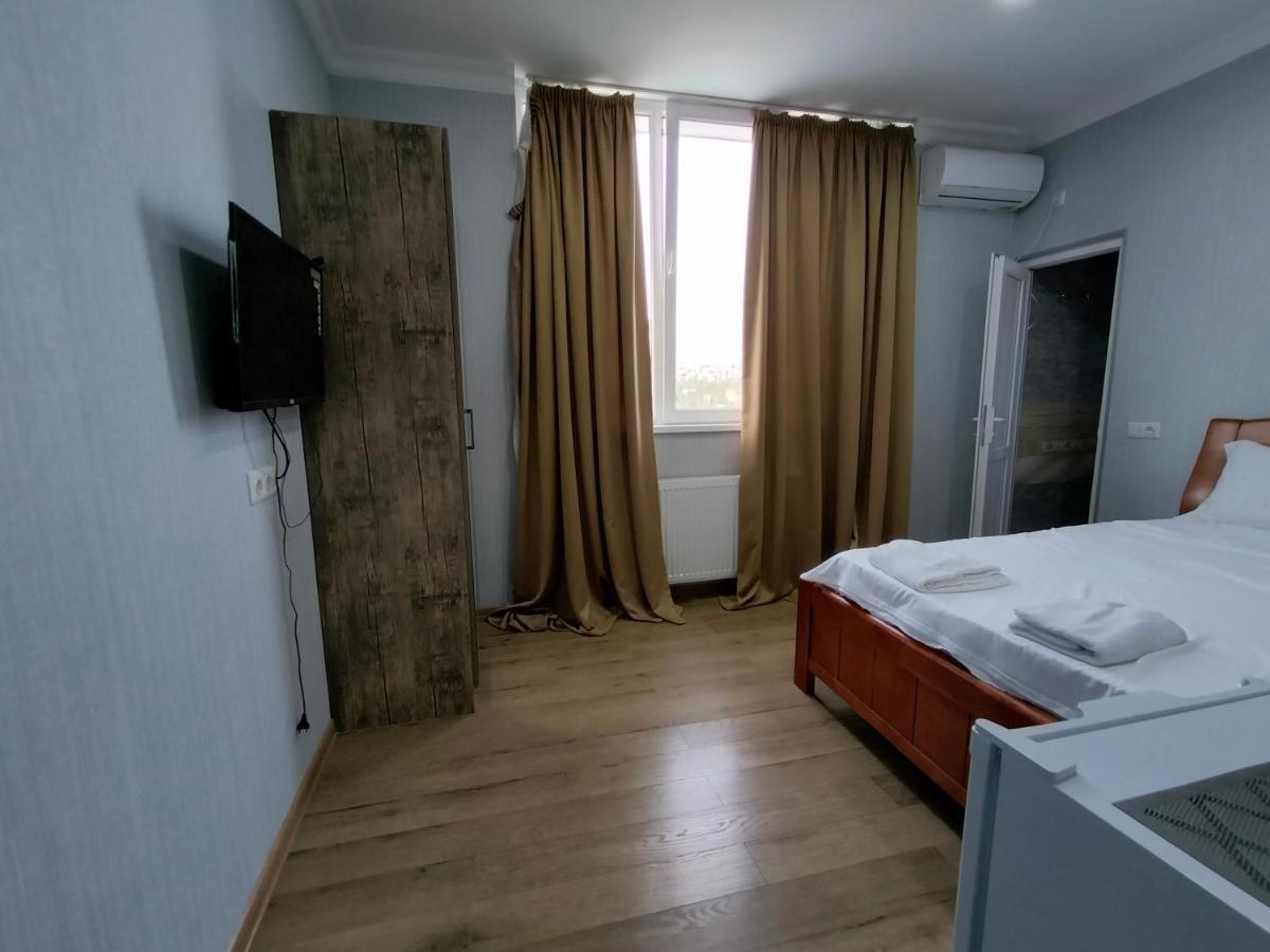 Hotel New Star Tiflis Exterior foto